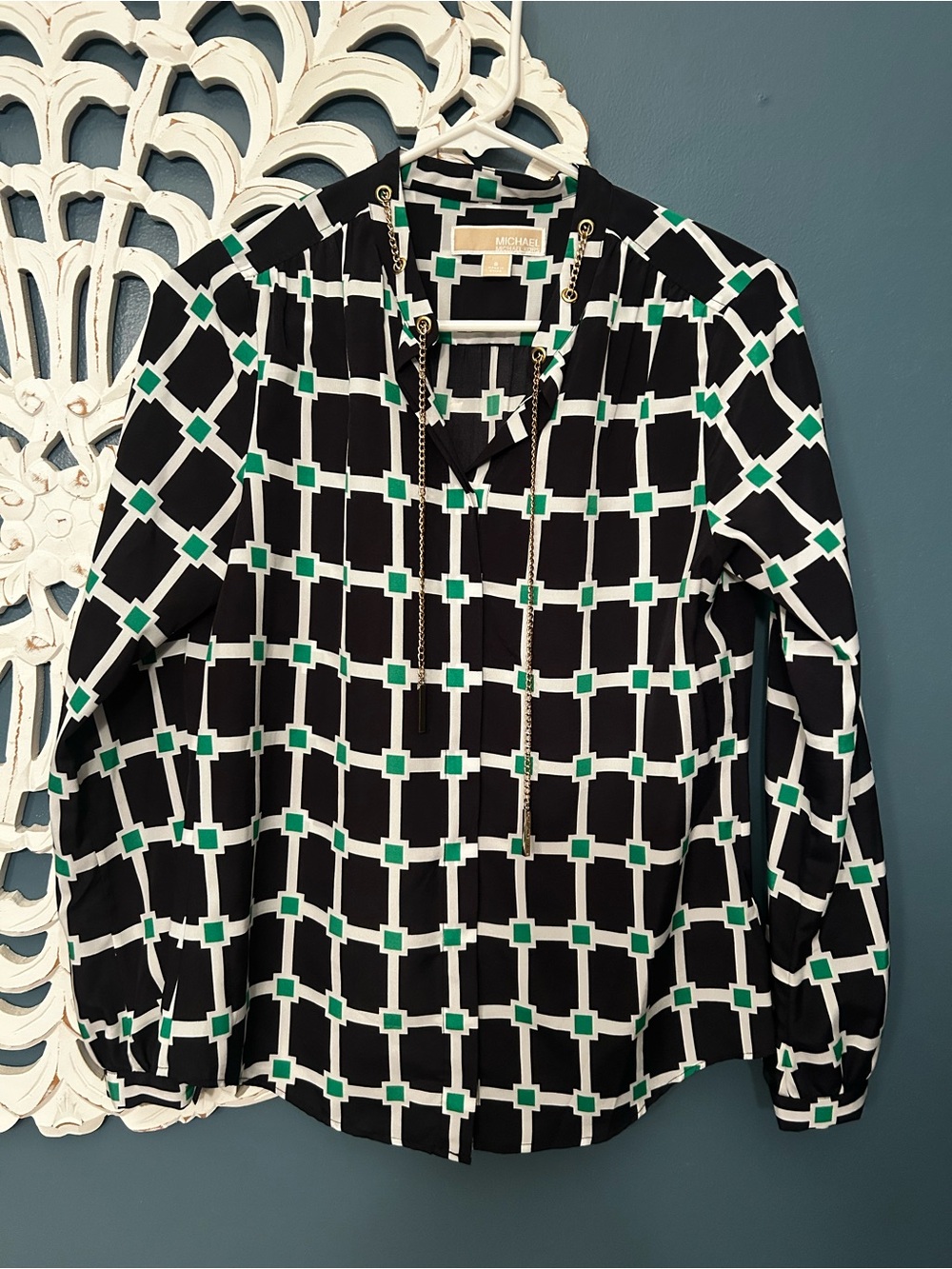Michael Kors Geometric Grid Blouse w/ Green Accents w/ a distinct gold chain tie